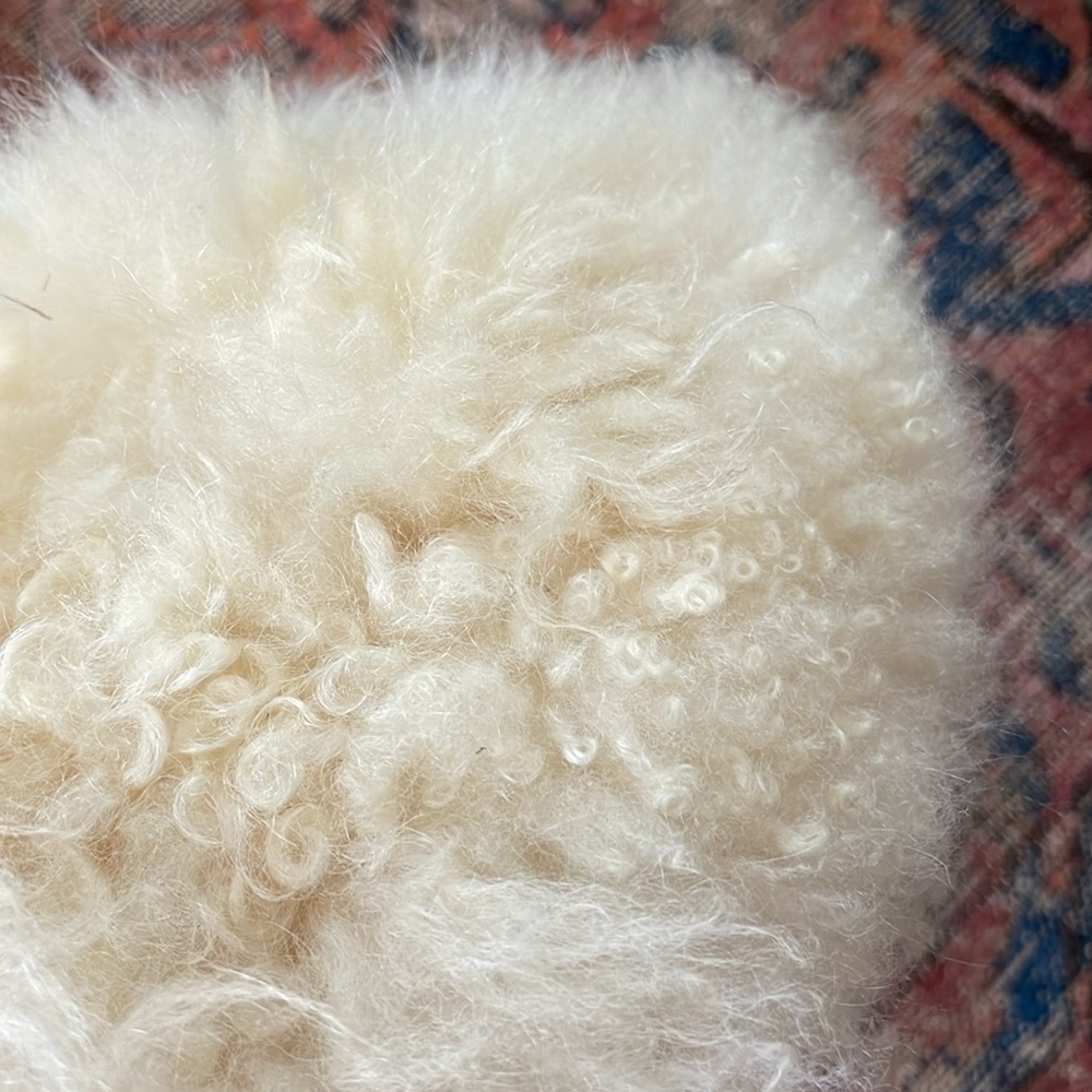 •| vintage fluffy pillbox - Picture 7 of 7